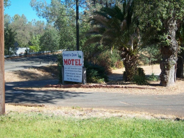 Shasta Dam Motel image 6
