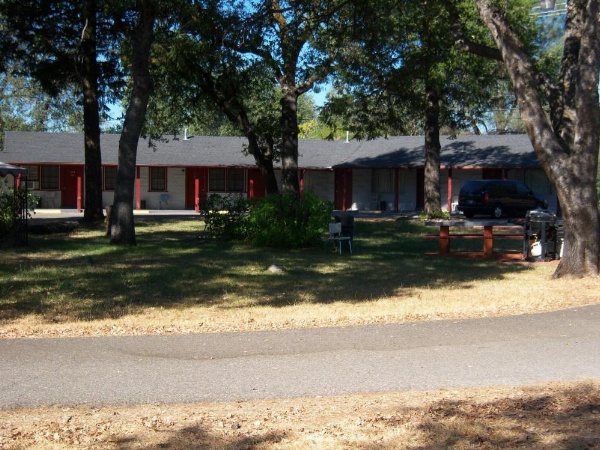 Shasta Dam Motel image 8
