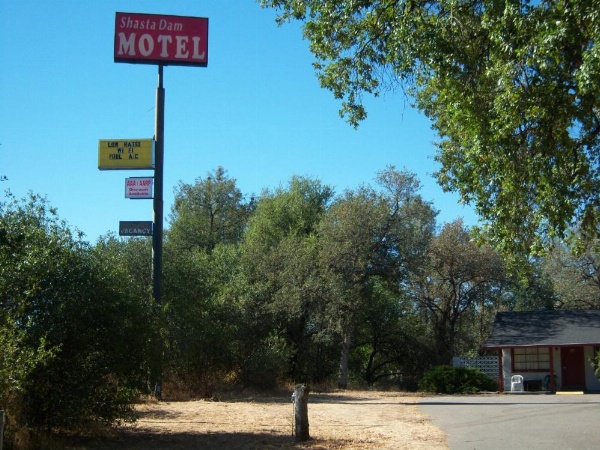 Shasta Dam Motel image 15