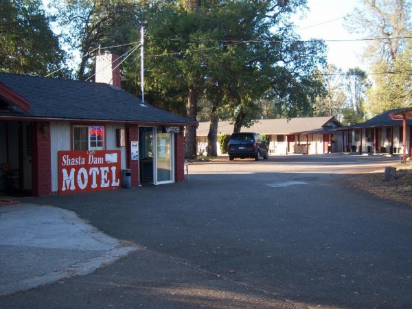 Shasta Dam Motel image 24